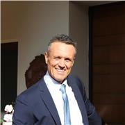 Docente di contabilità impartisce lezioni di ragioneria